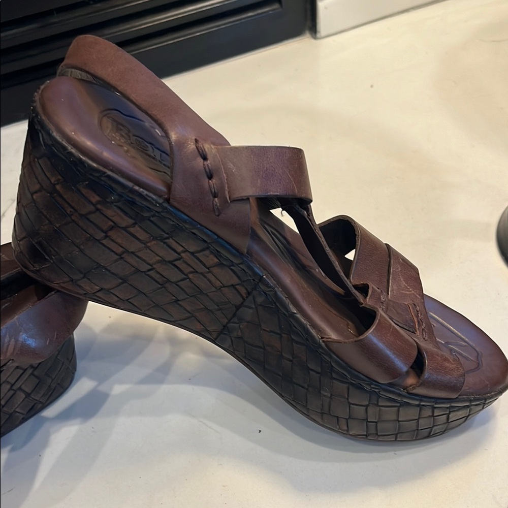BORN Brown Leather Sandals with Buckle - Picture 2 of 4